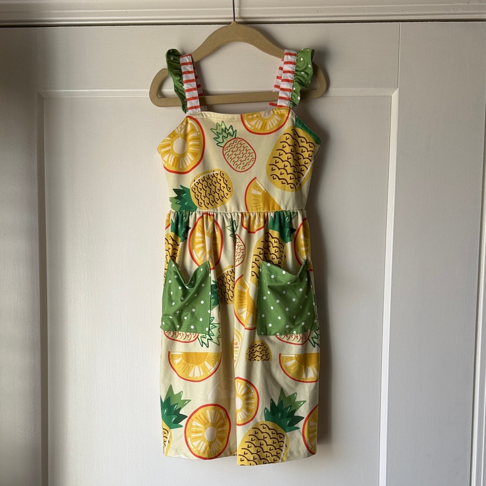 Girls dress